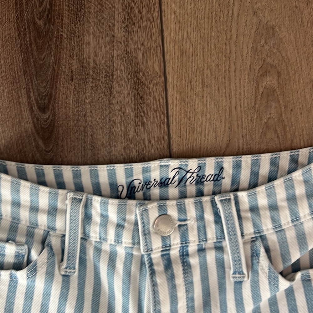 Target shorts - Picture 2 of 3